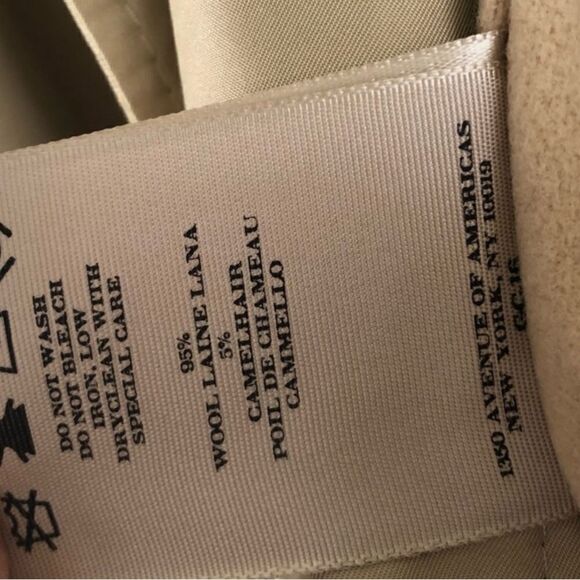 Burberry London trench coat with fleece lining - Picture 8 of 14